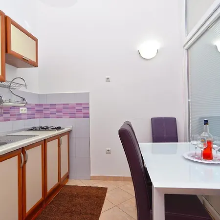 Fuer 5 Personen Ca 41 Qm In Pula, Istrien Istrische Riviera Apartment *